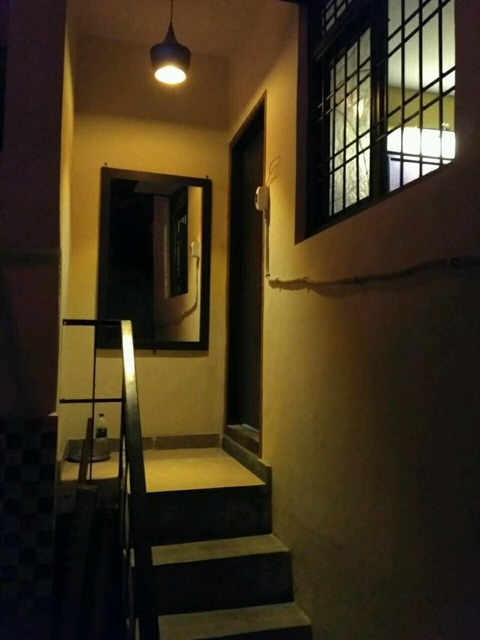 Metro House Hotell New Delhi Exteriör bild